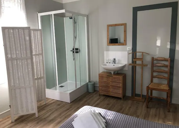 Hotel Le Commerce 3*